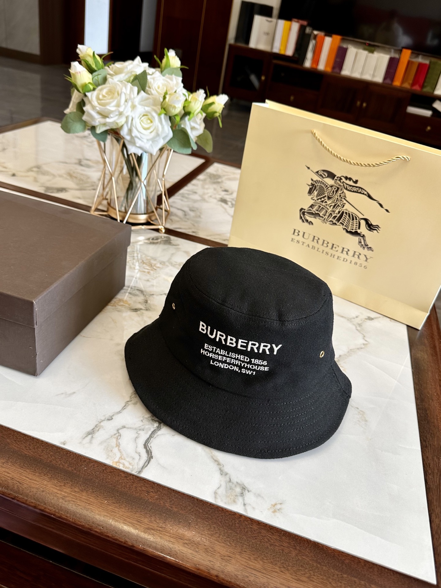 burberry hat model 18